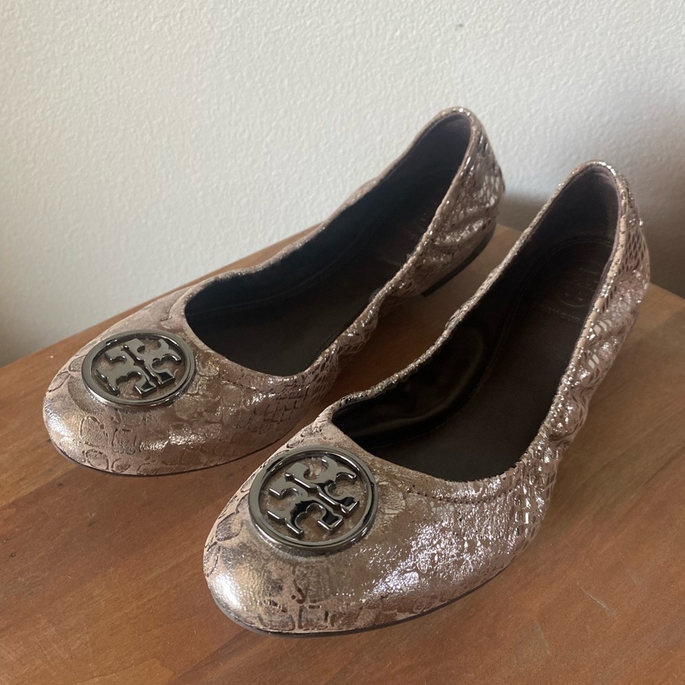 Tory Burch Heidi Metallic Womens  Flat Shoes Size 7.5